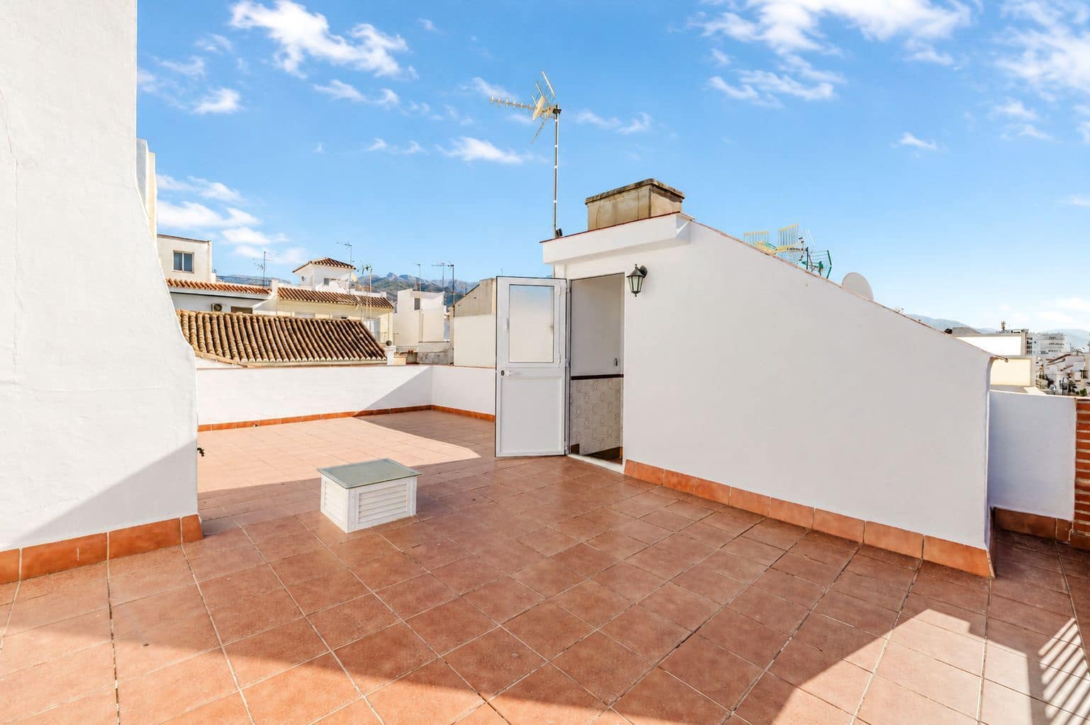 3 soveværelse Byhus til salg i Nerja - € 465.000 (Ref: 10033426)