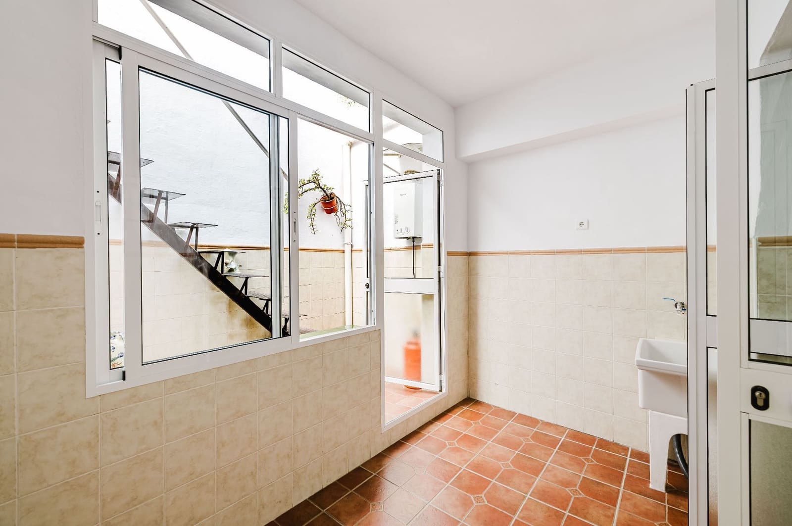 3 soveværelse Byhus til salg i Nerja - € 465.000 (Ref: 10033426)