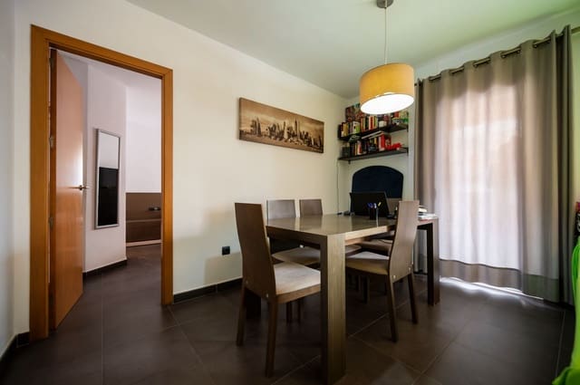 3 sovrum Lägenhet till salu i Ibiza stad med garage - 745 000 € (Ref: 10033427)