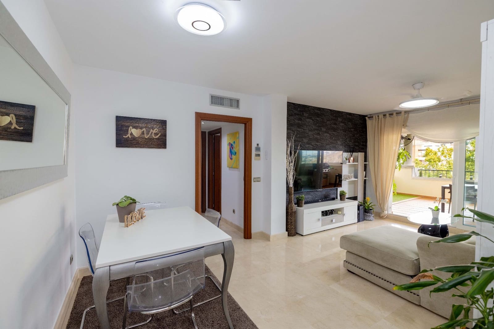 2 makuuhuone Asunto myytävänä paikassa Benalmadena mukana uima-altaan 
autotalli - 430 000 € (Ref: 10034868)