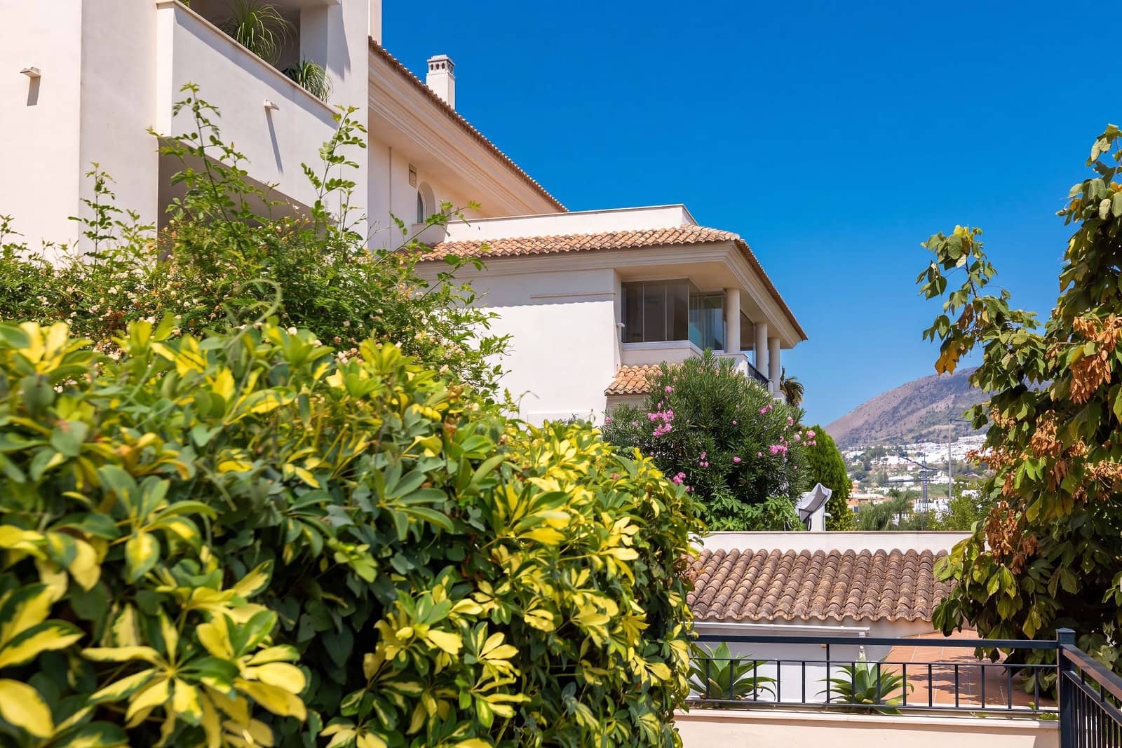 2 makuuhuone Asunto myytävänä paikassa Benalmadena mukana uima-altaan 
autotalli - 430 000 € (Ref: 10034868)