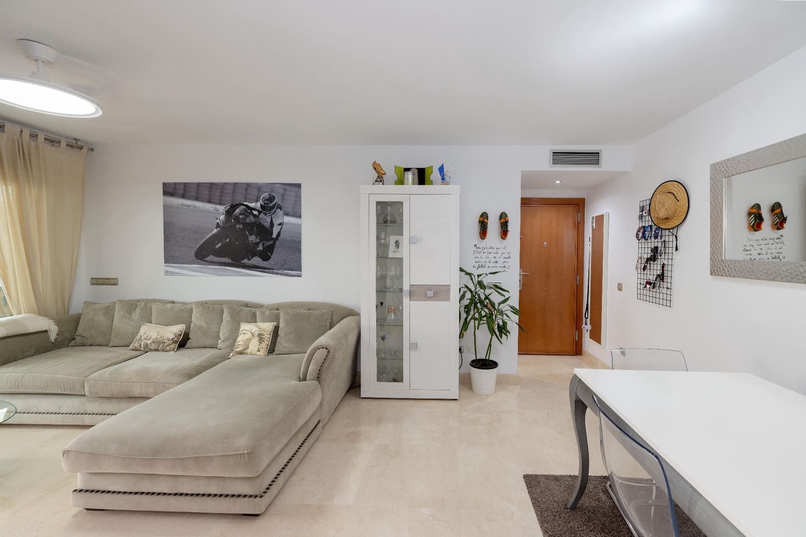 2 makuuhuone Asunto myytävänä paikassa Benalmadena mukana uima-altaan 
autotalli - 430 000 € (Ref: 10034868)