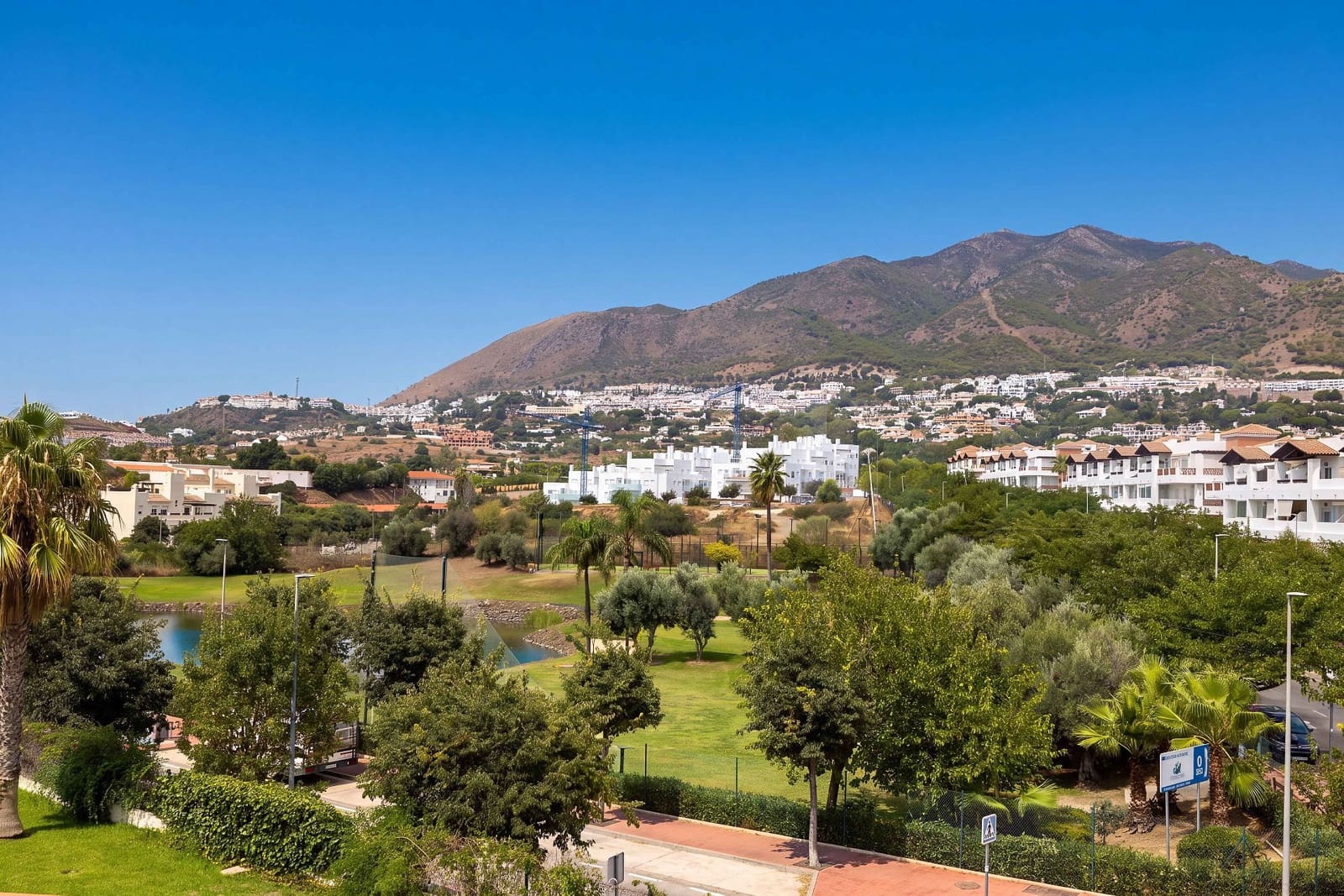 2 makuuhuone Asunto myytävänä paikassa Benalmadena mukana uima-altaan 
autotalli - 430 000 € (Ref: 10034868)