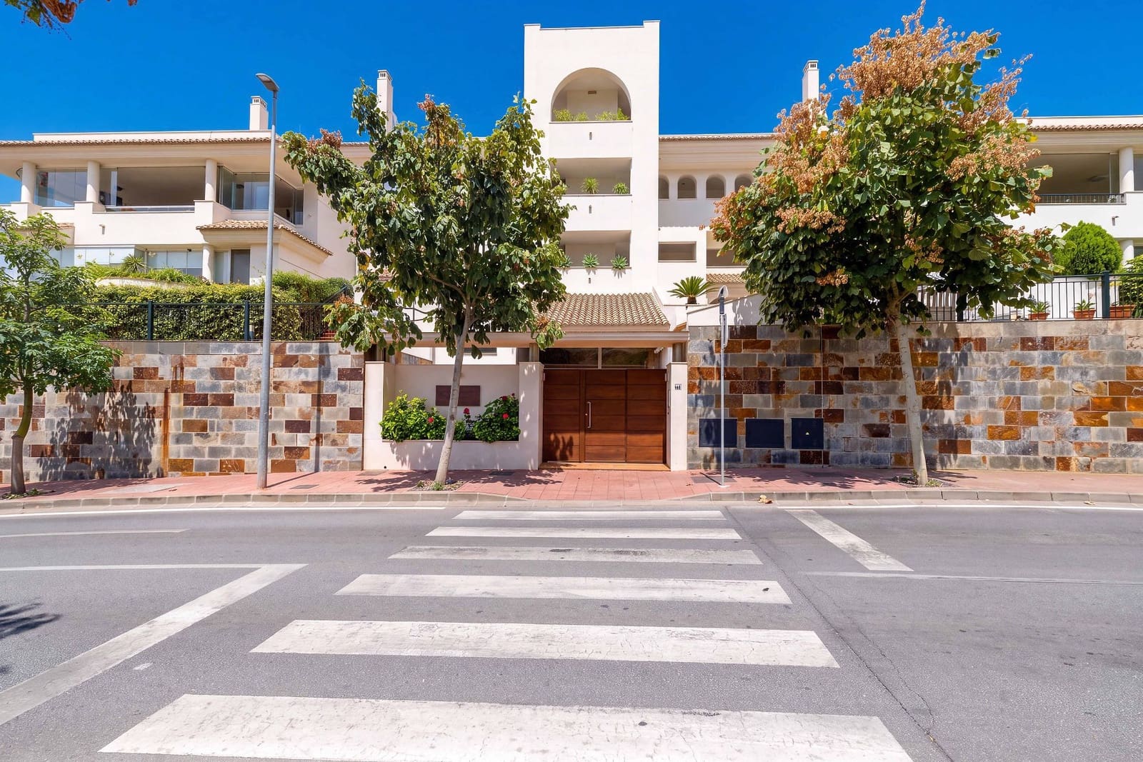 2 makuuhuone Asunto myytävänä paikassa Benalmadena mukana uima-altaan 
autotalli - 430 000 € (Ref: 10034868)