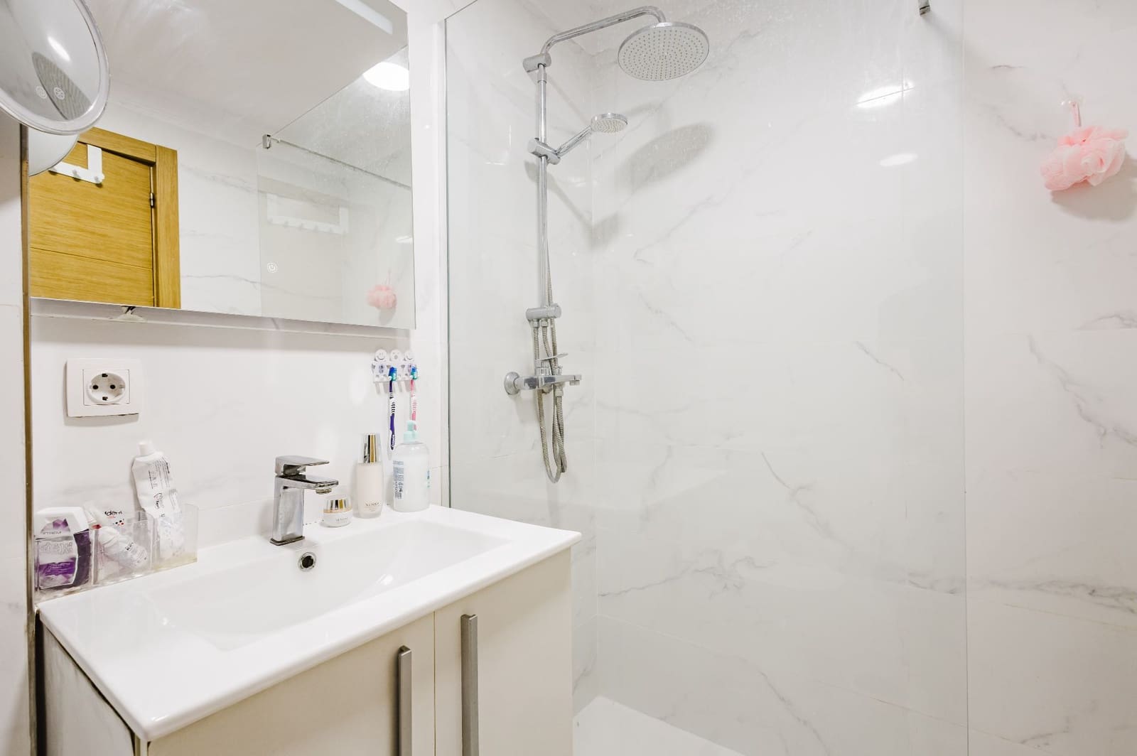 2 bedroom Flat for sale in Madrid city - € 215,000 (Ref: 10034869)