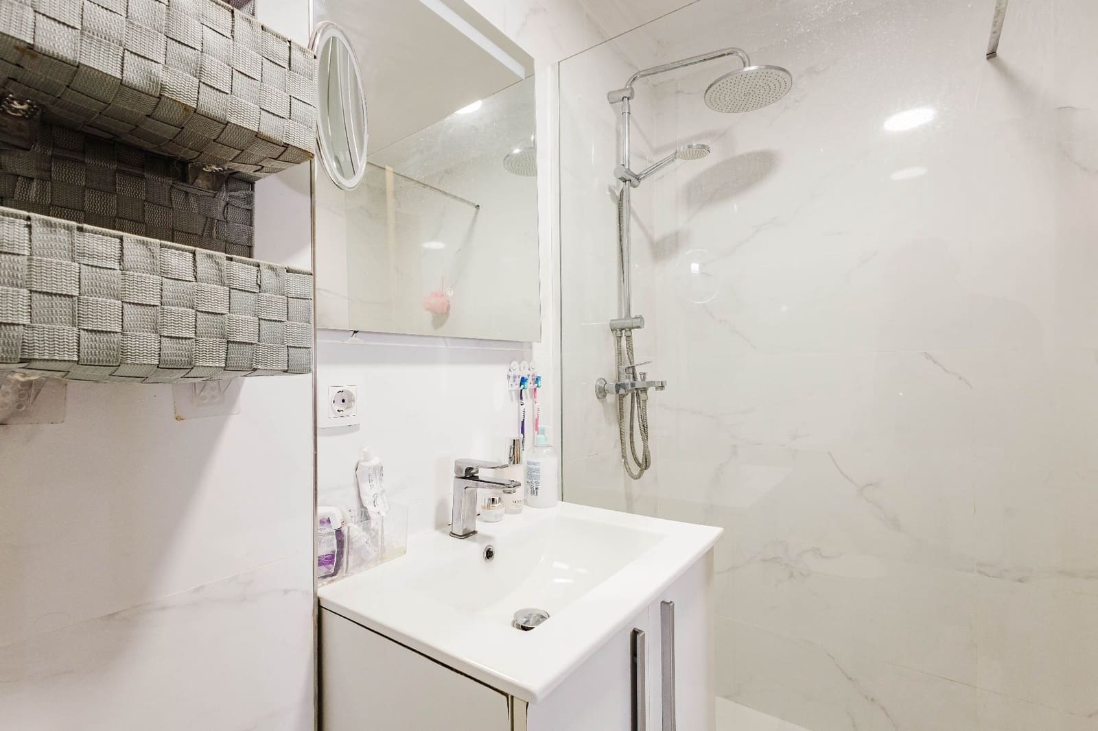 2 bedroom Flat for sale in Madrid city - € 215,000 (Ref: 10034869)
