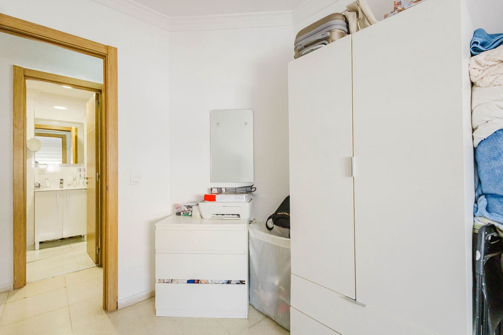 2 bedroom Flat for sale in Madrid city - € 215,000 (Ref: 10034869)