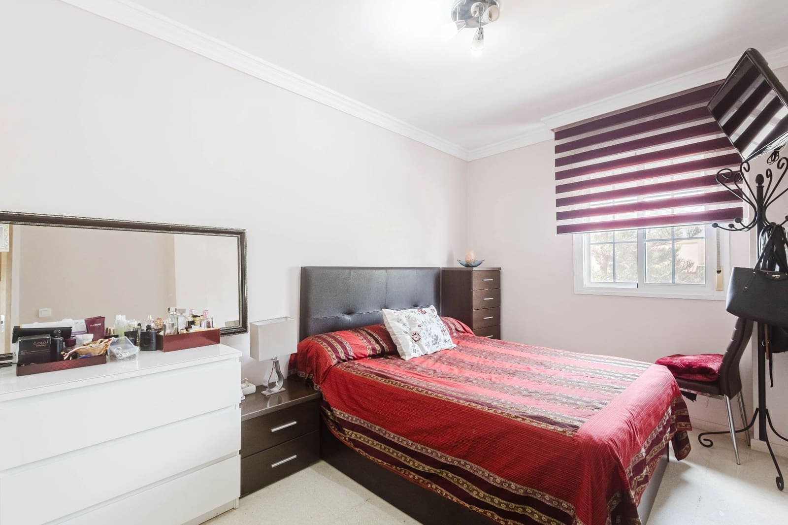 2 bedroom Flat for sale in Madrid city - € 215,000 (Ref: 10034869)
