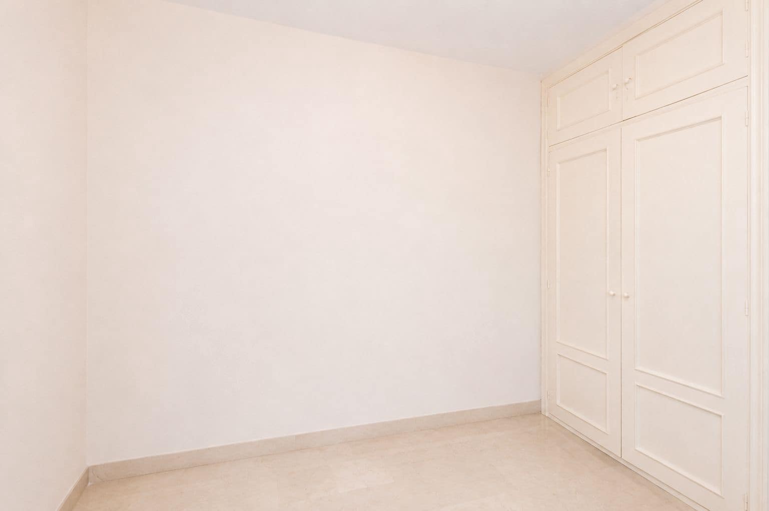 4 soveværelse Lejlighed til salg i Marbella med garage - € 450.000 (Ref: 10040316)
