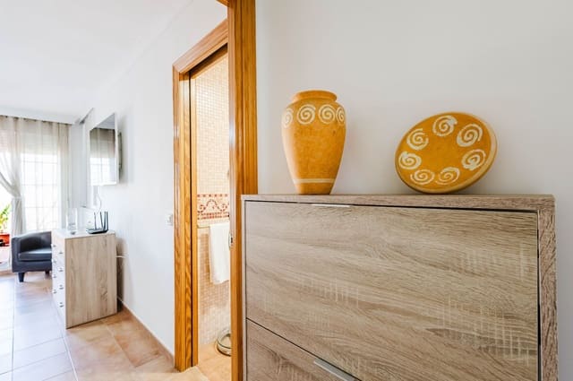 Pareado de 4 habitaciones en Marbella en venta - 460.000 € (Ref: 10042483)
