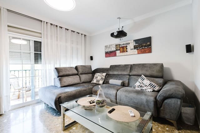 Pareado de 4 habitaciones en Marbella en venta - 460.000 € (Ref: 10042483)