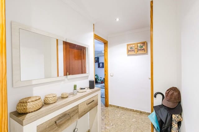 Pareado de 4 habitaciones en Marbella en venta - 460.000 € (Ref: 10042483)