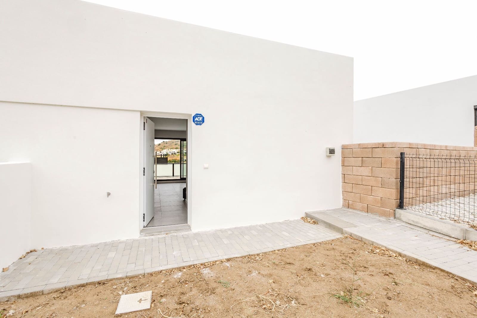 3 bedroom Semi-detached Villa for sale in La Cala de Mijas with pool garage - € 630,000 (Ref: 10046799)