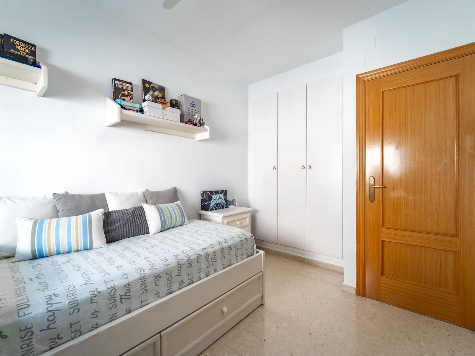 3 chambre Appartement à vendre à Marbella avec piscine garage - 469 000 € (Ref: 10061250)