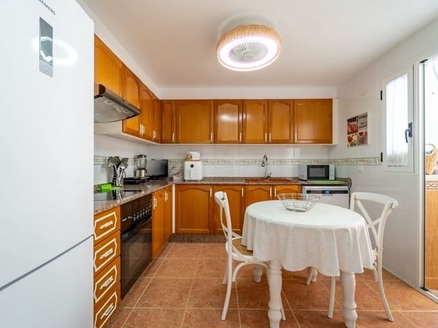 3 chambre Appartement à vendre à Marbella avec piscine garage - 469 000 € (Ref: 10061250)