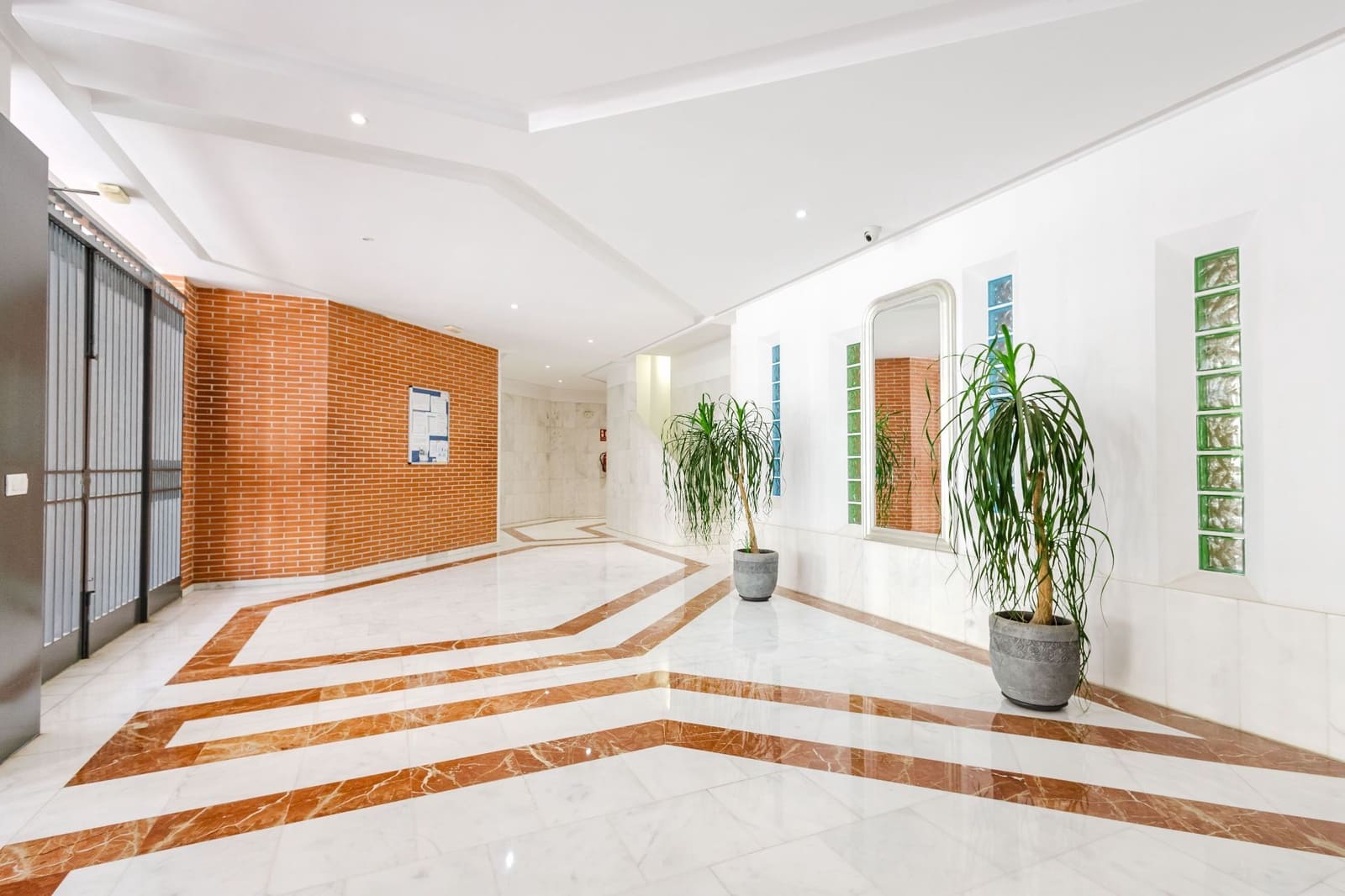 2 sovrum Lägenhet till salu i Torremolinos med pool garage - 644 900 € (Ref: 10061251)