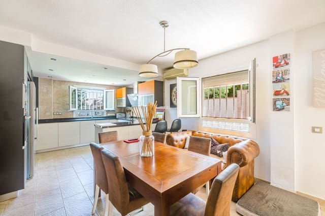 4 sypialnia Willa na sprzedaż w Alhaurín de la Torre z basenem garażem - 72 900 € (Ref: 10063760)