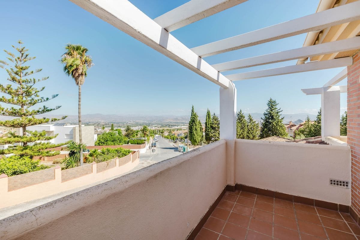 4 soveværelse Villa til salg i Alhaurin de la Torre med swimmingpool garage - € 729.000 (Ref: 10063760)