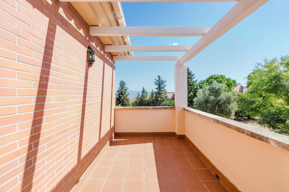 4 soveværelse Villa til salg i Alhaurin de la Torre med swimmingpool garage - € 729.000 (Ref: 10063760)