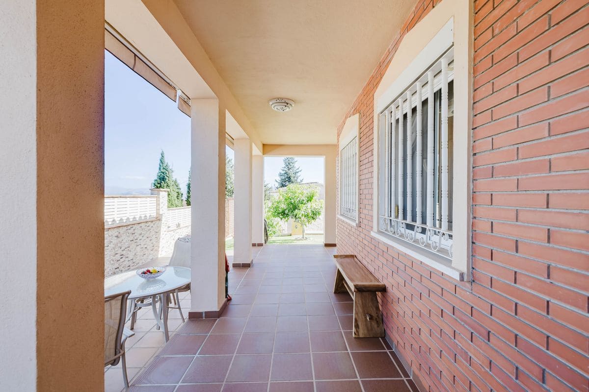 4 soveværelse Villa til salg i Alhaurin de la Torre med swimmingpool garage - € 729.000 (Ref: 10063760)
