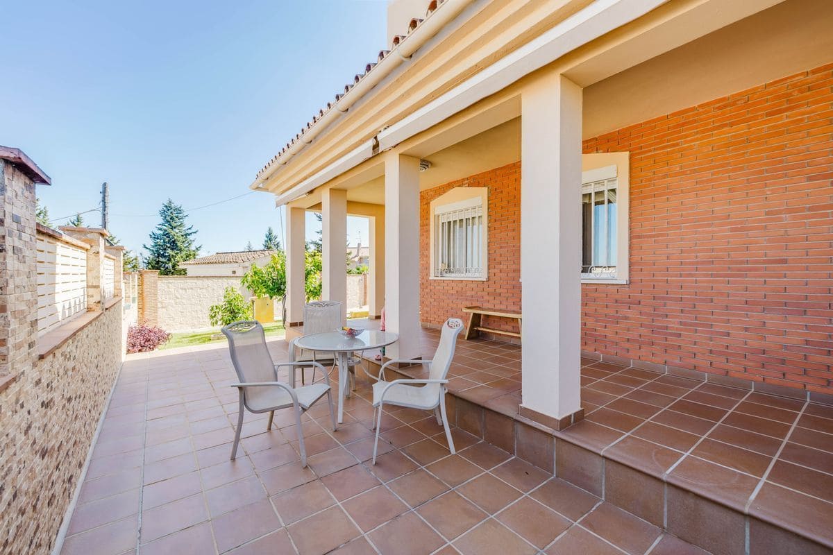 4 soveværelse Villa til salg i Alhaurin de la Torre med swimmingpool garage - € 729.000 (Ref: 10063760)