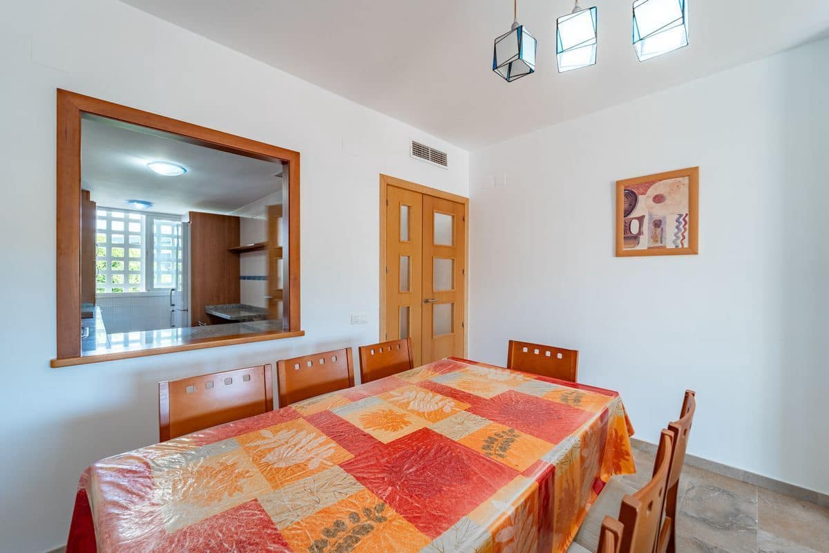 3 sypialnia Dom blizniak na sprzedaż w New Golden Mile z basenem garażem - 358 000 € (Ref: 10067051)