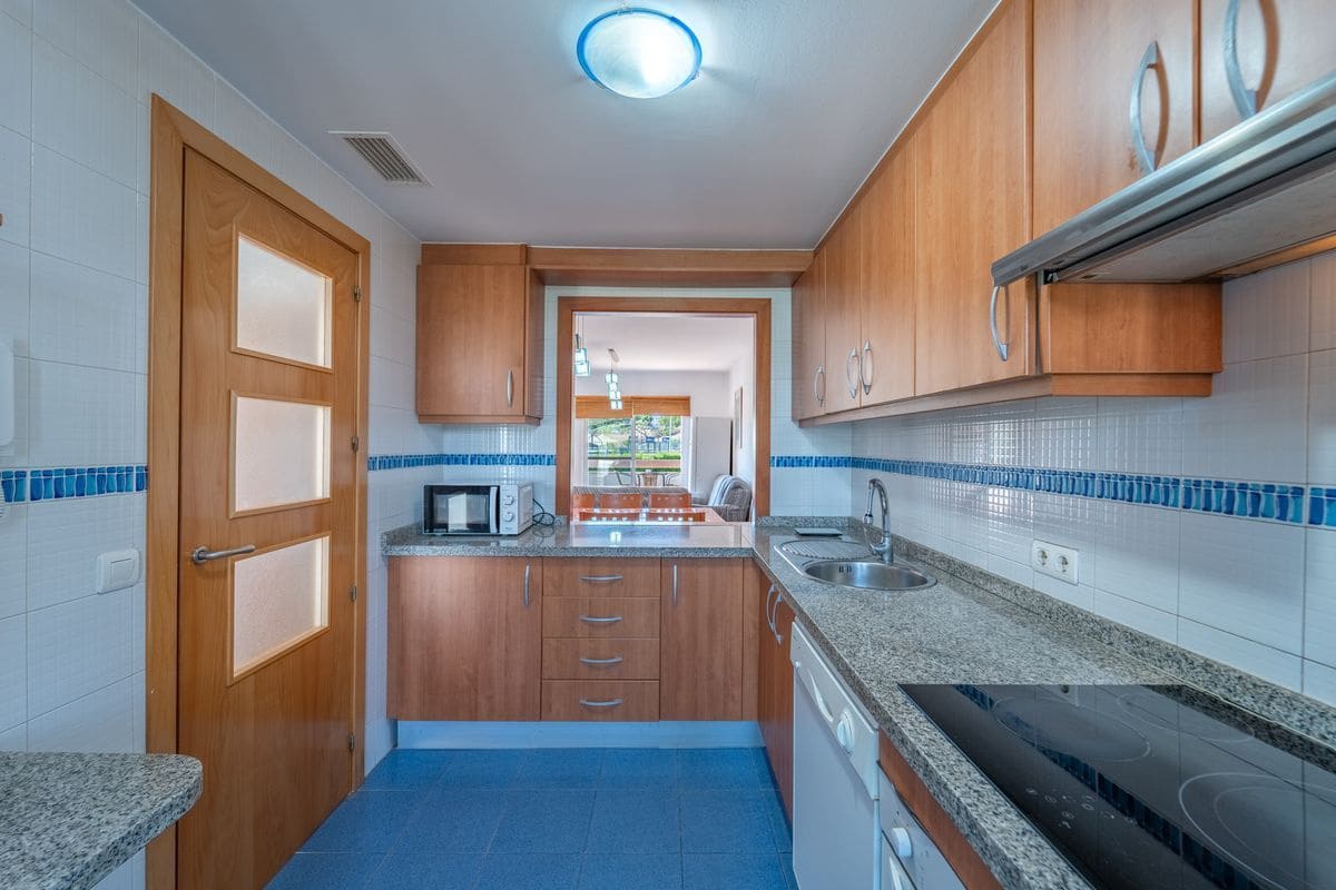3 sypialnia Dom blizniak na sprzedaż w New Golden Mile z basenem garażem - 358 000 € (Ref: 10067051)