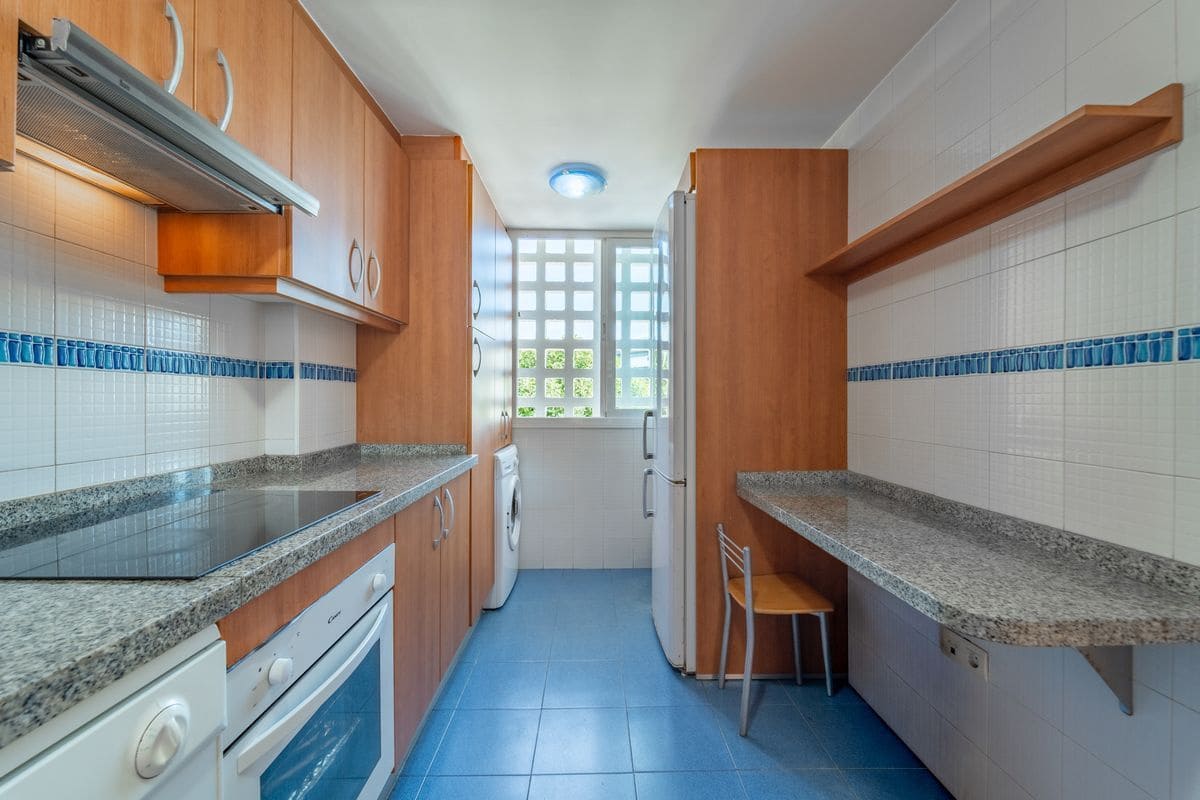 3 sypialnia Dom blizniak na sprzedaż w New Golden Mile z basenem garażem - 358 000 € (Ref: 10067051)