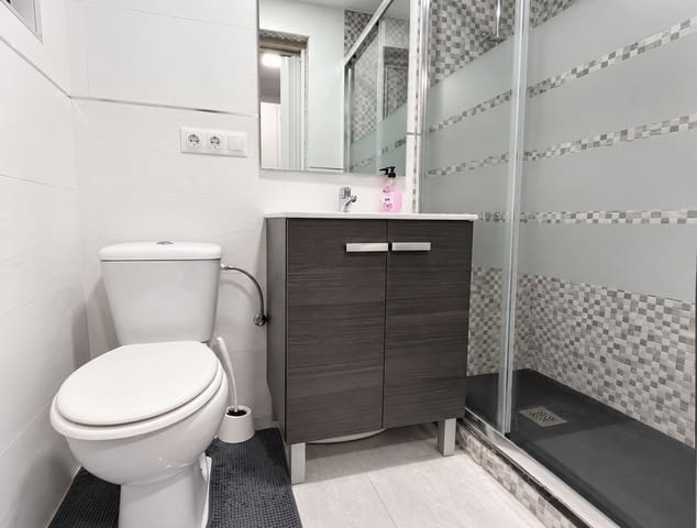 2 chambre Appartement à vendre à Cruz de Humilladero, Malaga ville - 130 000 € (Ref: 10080375)