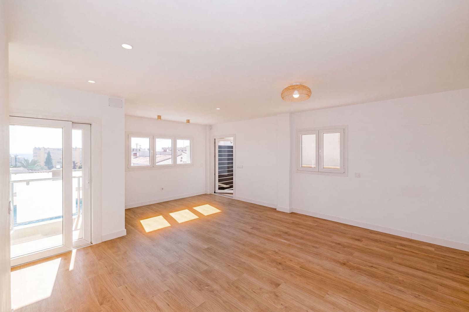 3 soveværelse Lejlighed til salg i Torremolinos med swimmingpool garage - € 570.000 (Ref: 10085465)