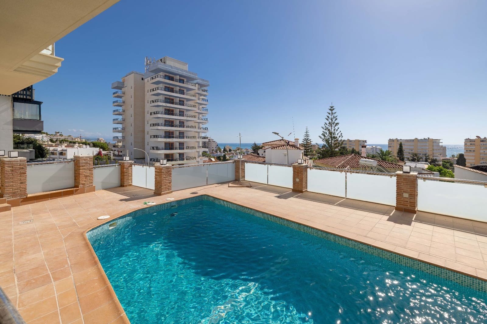3 soveværelse Lejlighed til salg i Torremolinos med swimmingpool garage - € 570.000 (Ref: 10085465)