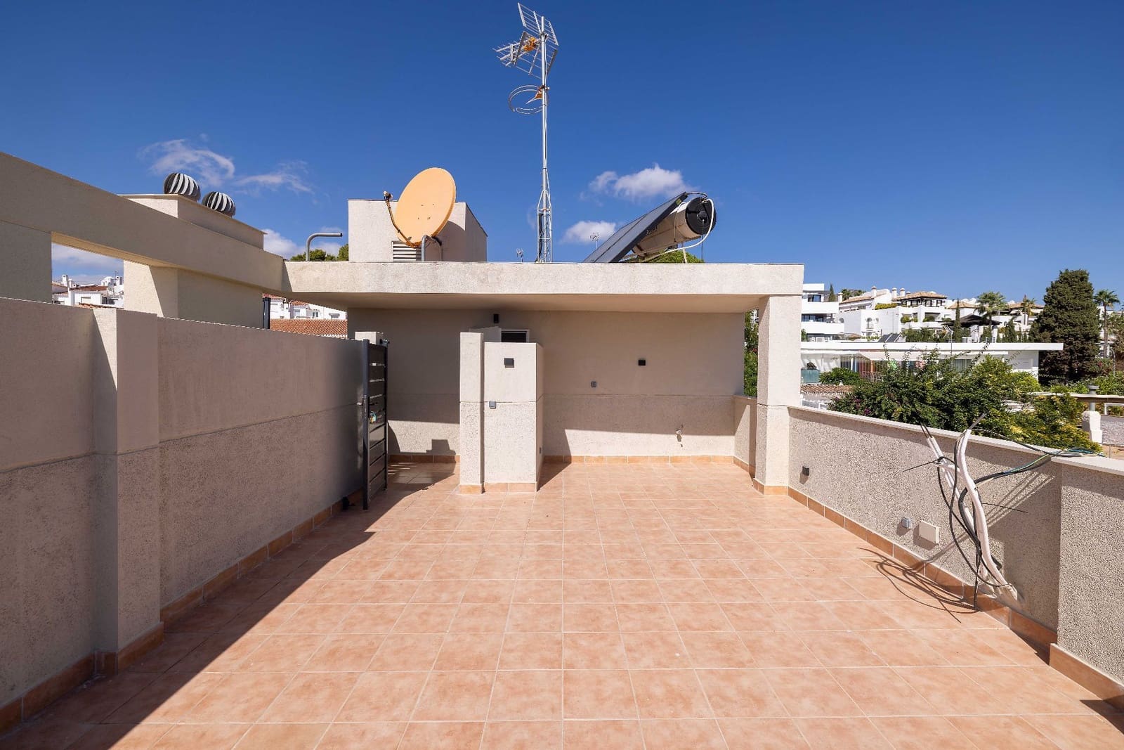 3 soveværelse Lejlighed til salg i Torremolinos med swimmingpool garage - € 570.000 (Ref: 10085465)