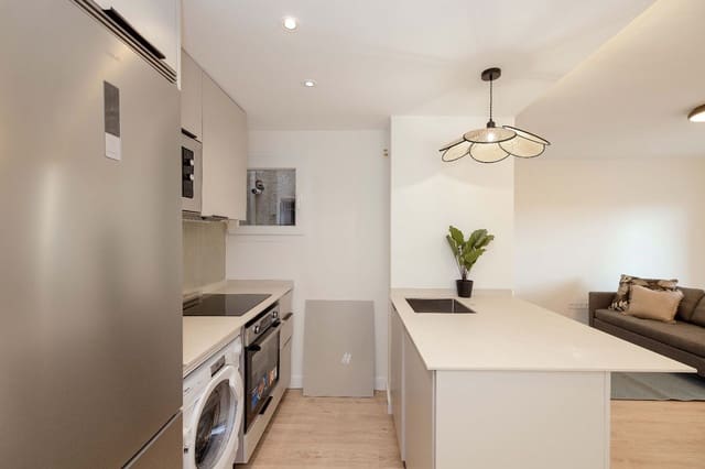 3 sovrum Lägenhet till salu i El Palo, Málaga stad - 420 000 € (Ref: 10085466)