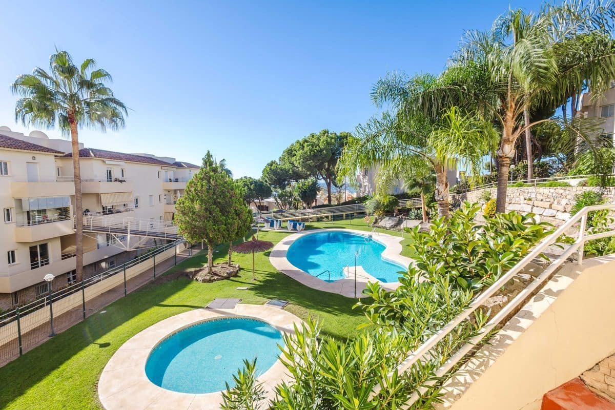 2 bedroom Flat for sale in Mijas with pool garage - € 260,000 (Ref: 10088819)