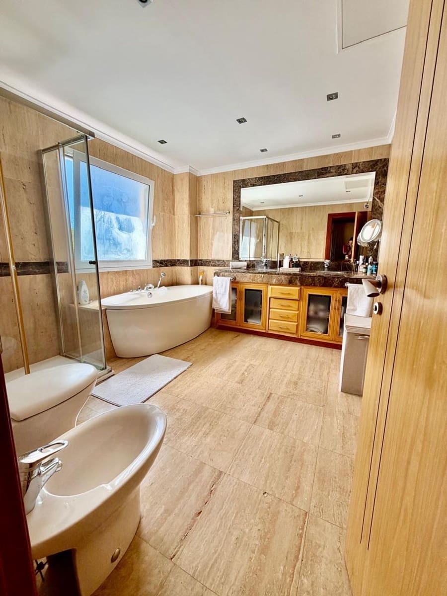 3 makuuhuone Asunto myytävänä paikassa Marbella - 2 490 000 € (Ref: 10088820)