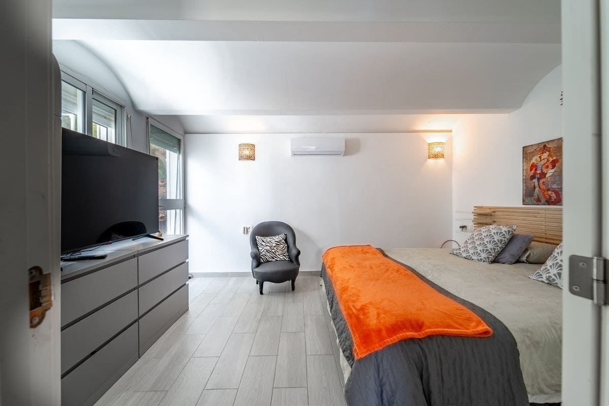 3 sypialnia Willa na sprzedaż w Bahia Dorada z basenem garażem - 550 000 € (Ref: 10088821)
