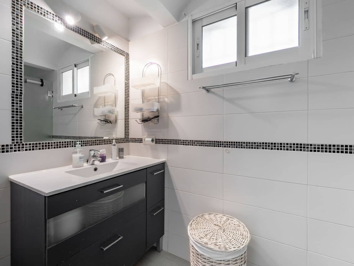 3 sypialnia Willa na sprzedaż w Bahia Dorada z basenem garażem - 550 000 € (Ref: 10088821)