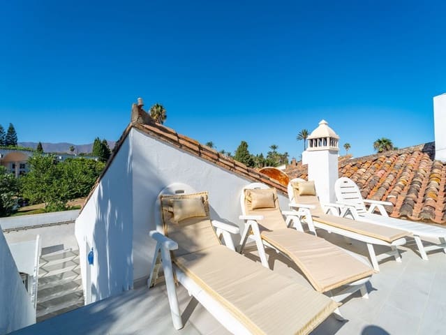 3 sypialnia Willa na sprzedaż w Bahía Dorada, Estepona z basenem garażem - 550 000 € (Ref: 10088821)