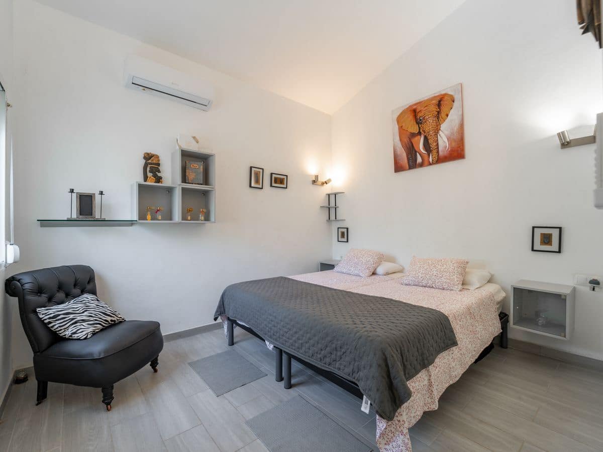 3 sypialnia Willa na sprzedaż w Bahia Dorada z basenem garażem - 550 000 € (Ref: 10088821)