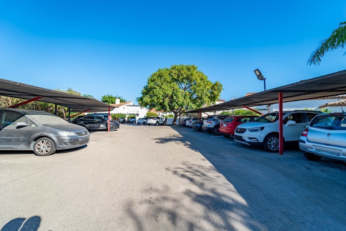 3 sypialnia Willa na sprzedaż w Bahia Dorada z basenem garażem - 550 000 € (Ref: 10088821)