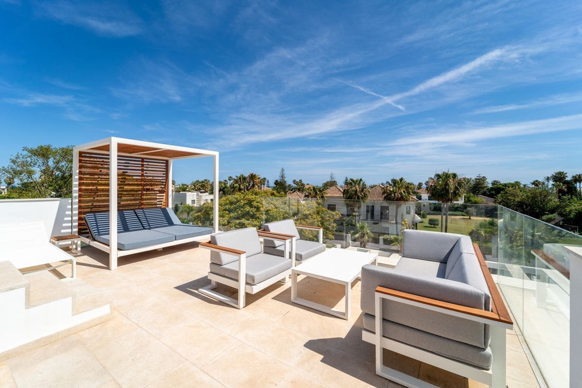 7 quarto Moradia para venda em Estepona com piscina - 4 950 000 € (Ref: 10088822)