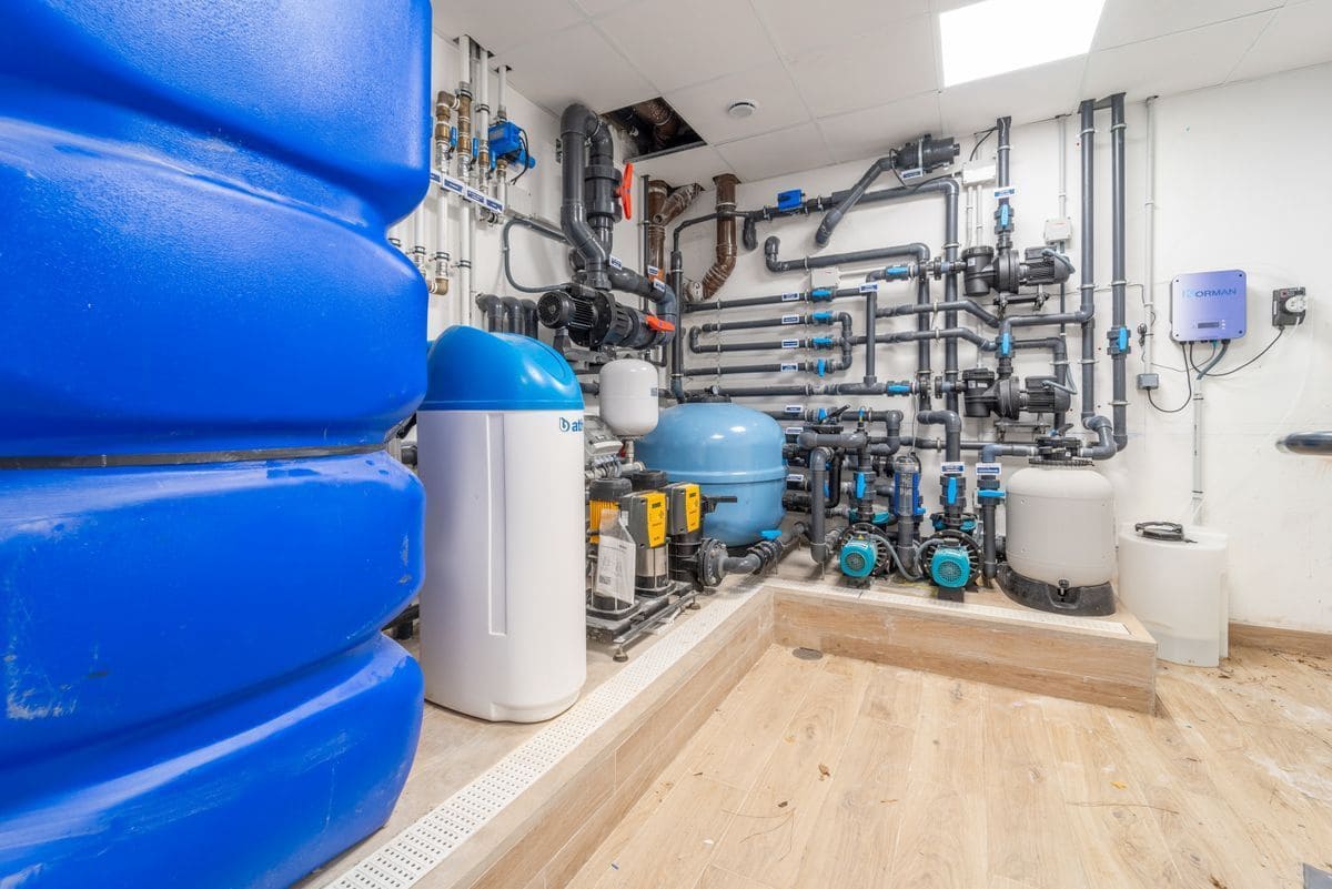 7 quarto Moradia para venda em Estepona com piscina - 4 950 000 € (Ref: 10088822)