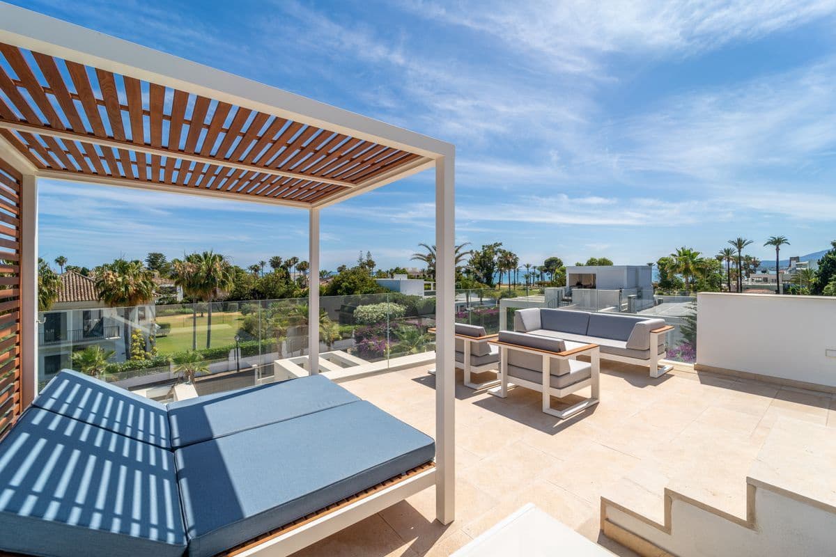 7 quarto Moradia para venda em Estepona com piscina - 4 950 000 € (Ref: 10088822)