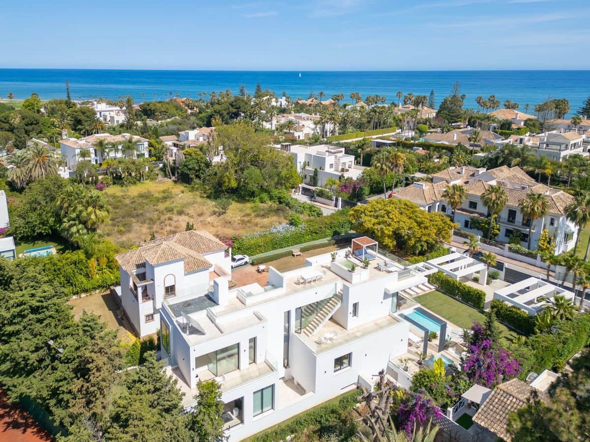 7 quarto Moradia para venda em Estepona com piscina - 4 950 000 € (Ref: 10088822)