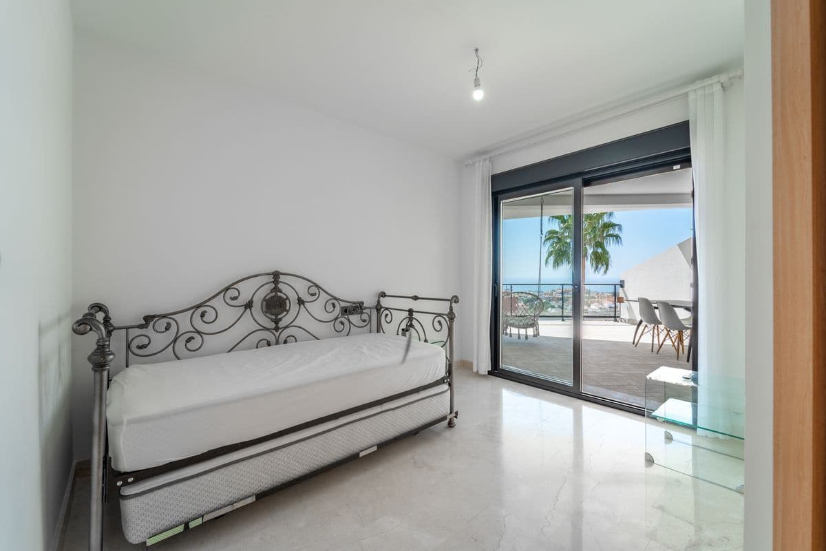 3 makuuhuone Asunto myytävänä paikassa Mijas mukana uima-altaan - 439 000 € (Ref: 10097510)