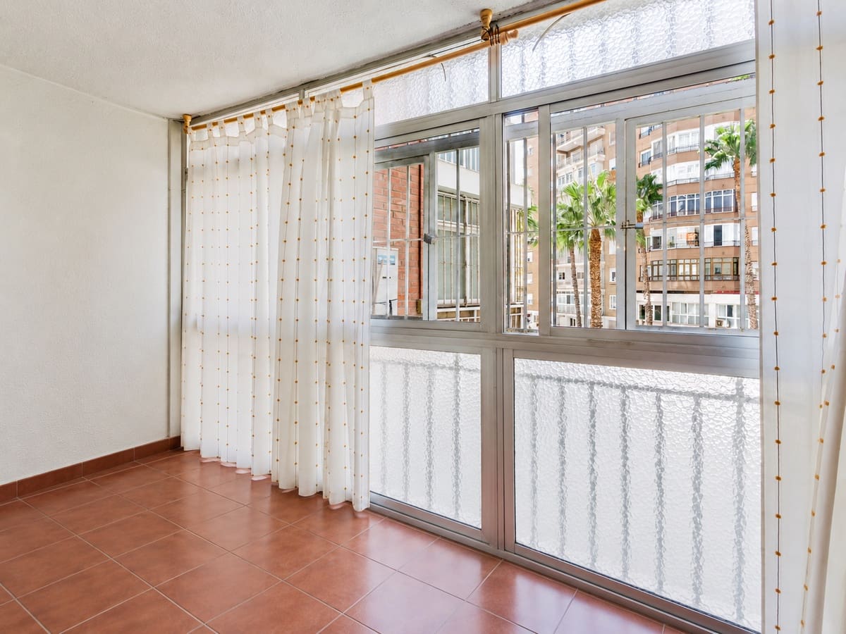 4 soveværelse Lejlighed til salg i Malaga by - € 690.000 (Ref: 10101546)