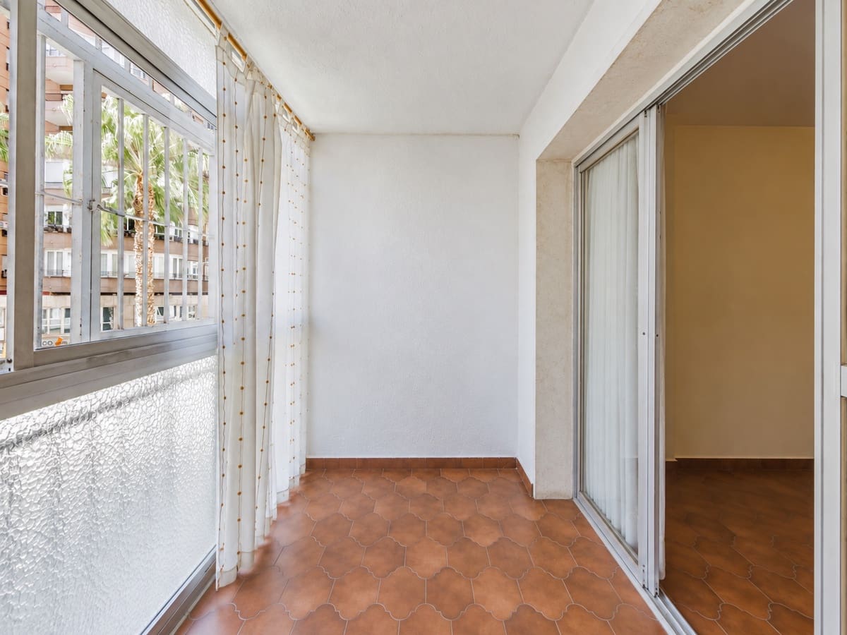 4 soveværelse Lejlighed til salg i Malaga by - € 690.000 (Ref: 10101546)