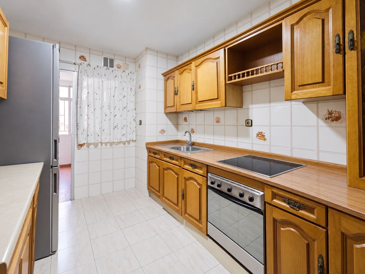 4 soveværelse Lejlighed til salg i Malaga by - € 690.000 (Ref: 10101546)