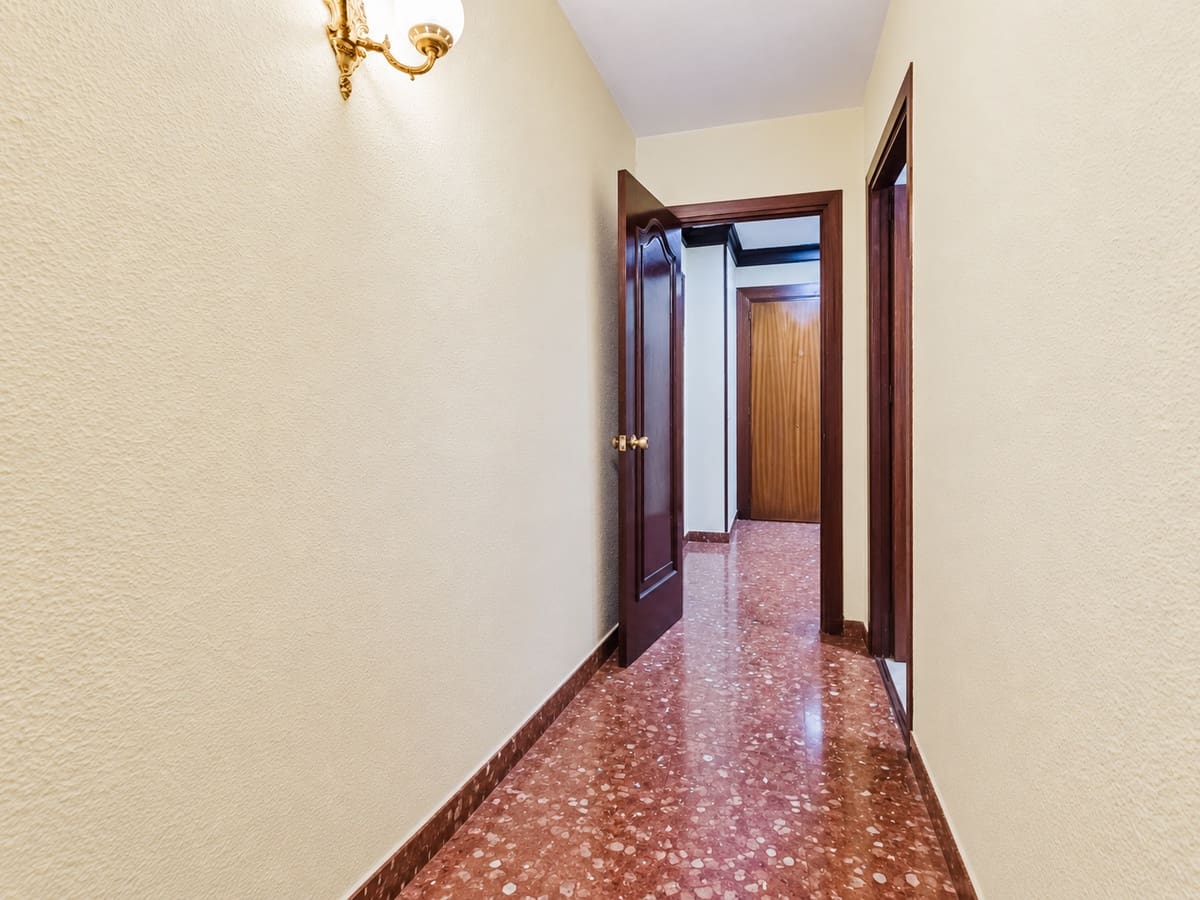 4 soveværelse Lejlighed til salg i Malaga by - € 690.000 (Ref: 10101546)