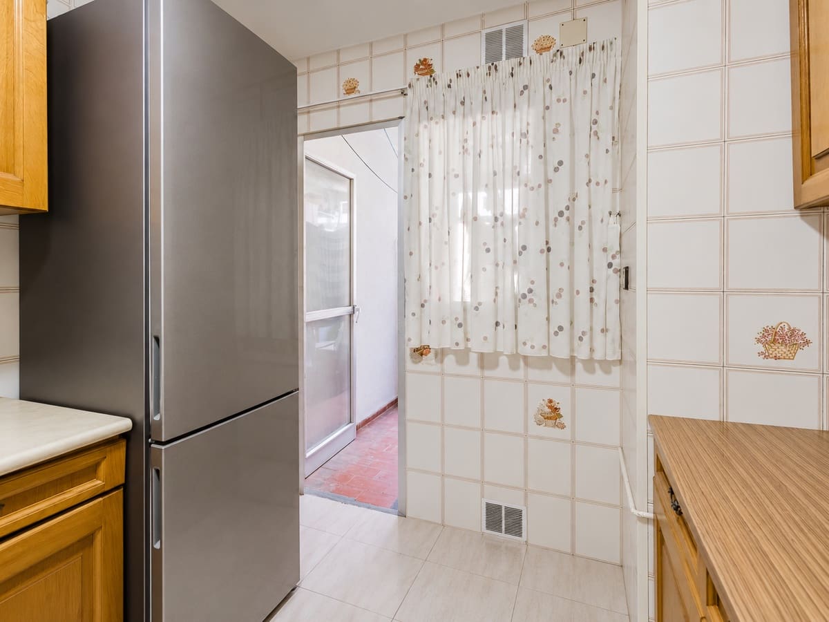 4 soveværelse Lejlighed til salg i Malaga by - € 690.000 (Ref: 10101546)